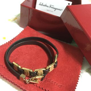 サルヴァトーレフェラガモ(Salvatore Ferragamo)のSalvatore Ferragamo レザー2連ブレスレット(ブレスレット/バングル)