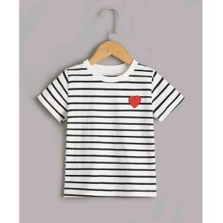 プチバトー(PETIT BATEAU)のBlue×Whiteボーダー&ハート刺繍Tシャツ(Tシャツ/カットソー)