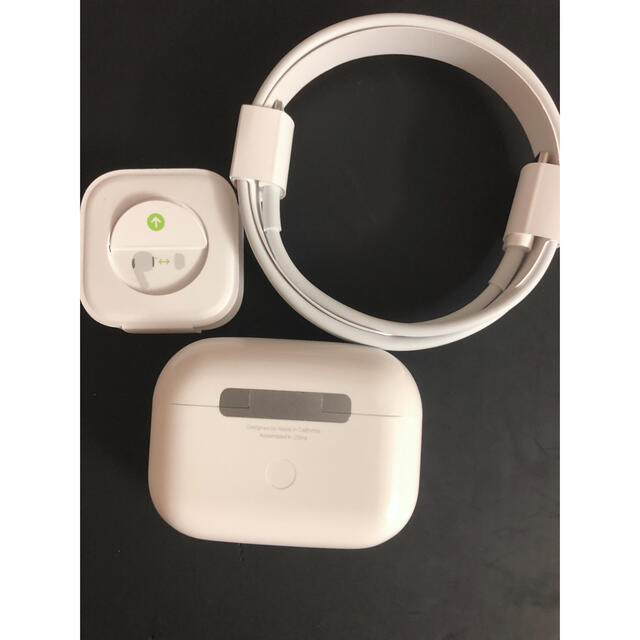 AirPods Pro Apple Bluetoothイヤホン 充電器 チップ 良質 65.0%OFF