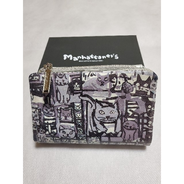 Manhattaner's(マンハッタナーズ)のManhattaner's マンハッタナーズ 二つ折り財布 「群衆猫」 レディースのファッション小物(財布)の商品写真