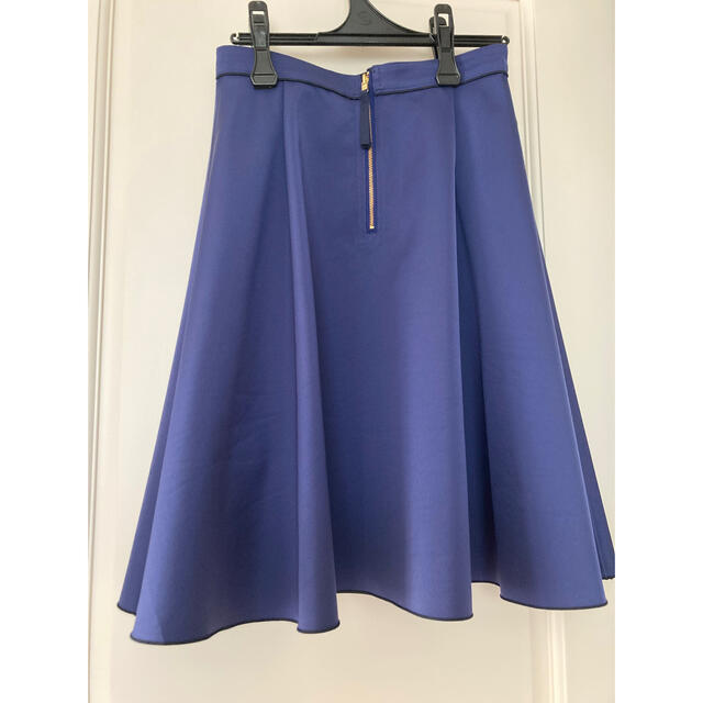 BLUE LABEL CRESTBRIDGE(ブルーレーベルクレストブリッジ)の新品未使用タグ付ブルーレーベルクレストブリッジ　リバーシブル　スカート レディースのスカート(ひざ丈スカート)の商品写真