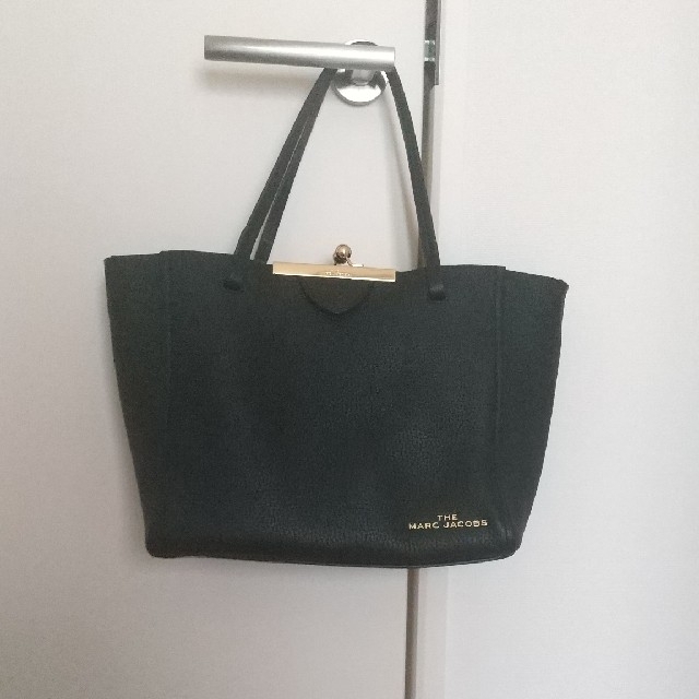 MARC JACOBS - 【THE MARC JACOBS】THE KISS LOCK TOTE トートバ