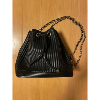 ヘンリベンデル(Henri Bendel)のヘンリベンデル◆チェーンストラップ キルティング巾着バッグ◆ブラック(ショルダーバッグ)