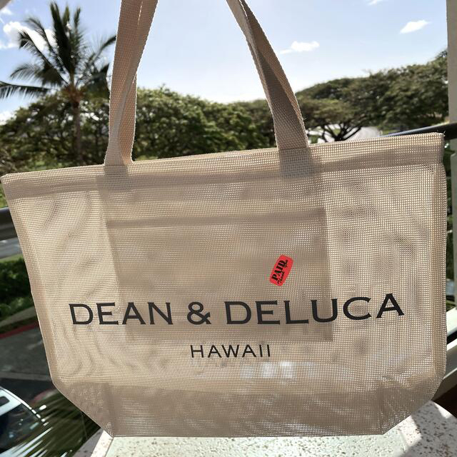 DEAN & DELUCA(ディーンアンドデルーカ)のディーンアンドデルーカ　メッシュトート　ハワイ　リッツカールトン限定　白　 レディースのバッグ(トートバッグ)の商品写真
