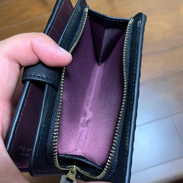 COACH(コーチ)の25937 コーチ　二つ折り財布　ブラックエナメル レディースのファッション小物(財布)の商品写真