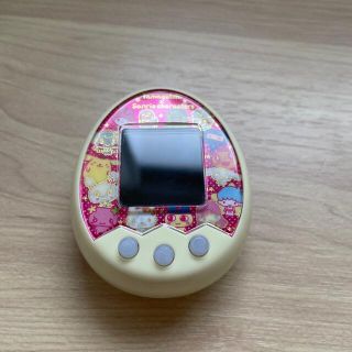 バンダイ(BANDAI)のたまごっち　みーつ　サンリオver.(携帯用ゲーム機本体)