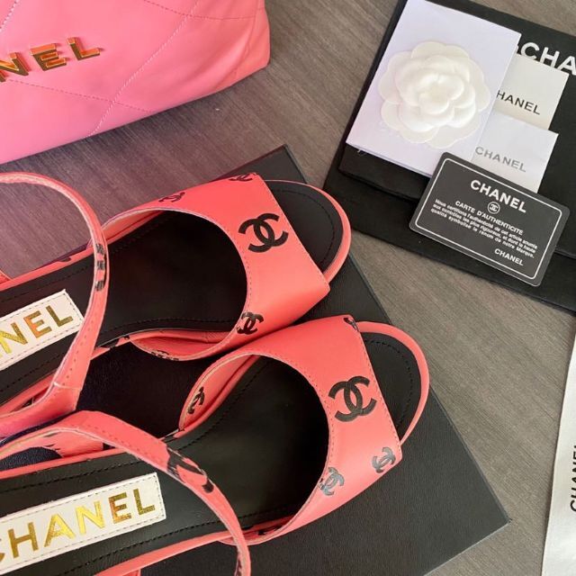 数量限定新品 CHANEL - 新品 サンダル シャネル プリント ラムスキン