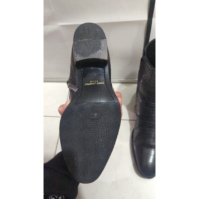 Saint Laurent(サンローラン)のサンローラン saint lauren　クロコ型押しブーツ　40サイズ メンズの靴/シューズ(ブーツ)の商品写真