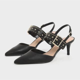 チャールズアンドキース(Charles and Keith)の新品未使用　Charles&Keith スタッズスリングバックヒール　ブラック(ハイヒール/パンプス)