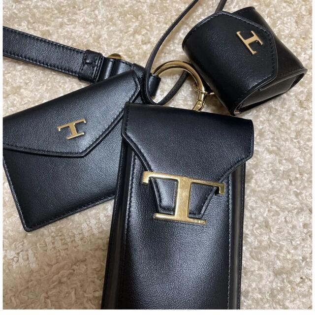 TOD'S(トッズ)のちーこ様専用　tods Tタイムレス　スマホポーチ レディースのバッグ(ショルダーバッグ)の商品写真