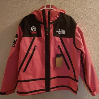 Supreme(マウンテンパーカー ・ ピンク/桃色系)のフリマ Supreme(マウンテンパーカー ・ ピンク/桃色系)のフリマ