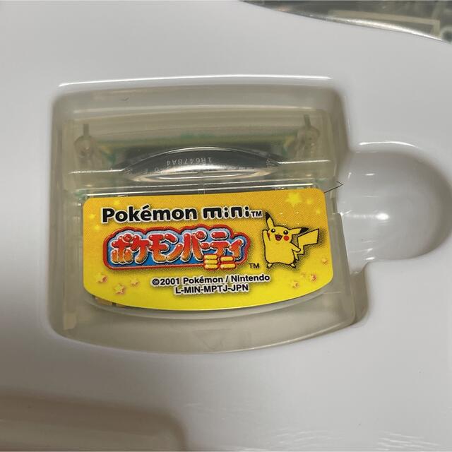 ポケモン(ポケモン)のPokemon mini本体 MIN-001  ポケモンミニ  ジャンク品 スマホ/家電/カメラのスマホ/家電/カメラ その他(その他)の商品写真