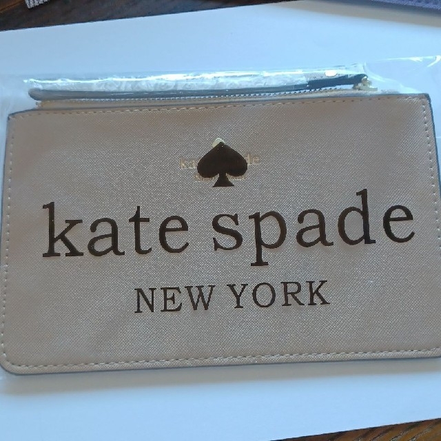 kate spade new york(ケイトスペードニューヨーク)の【新品】kate spade　ポーチ　通帳ケース レディースのファッション小物(ポーチ)の商品写真