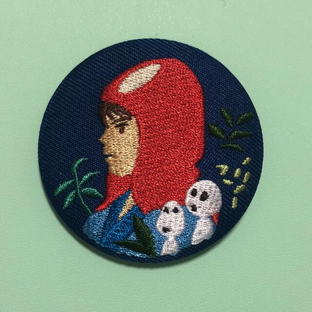 ジブリ(ジブリ)のジブリ 刺繍ブローチ もののけ姫 アシタカ エンタメ/ホビーのおもちゃ/ぬいぐるみ(キャラクターグッズ)の商品写真