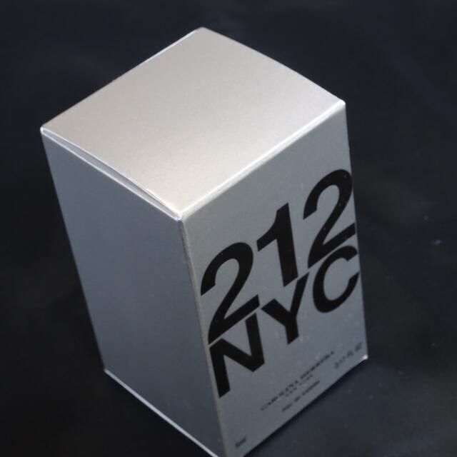 CAROLINA HERRERA(キャロライナヘレナ)の最後です！　キャロライナヘレラ 212 NYC 5ml 香水 オードトワレ 新品 コスメ/美容の香水(ユニセックス)の商品写真