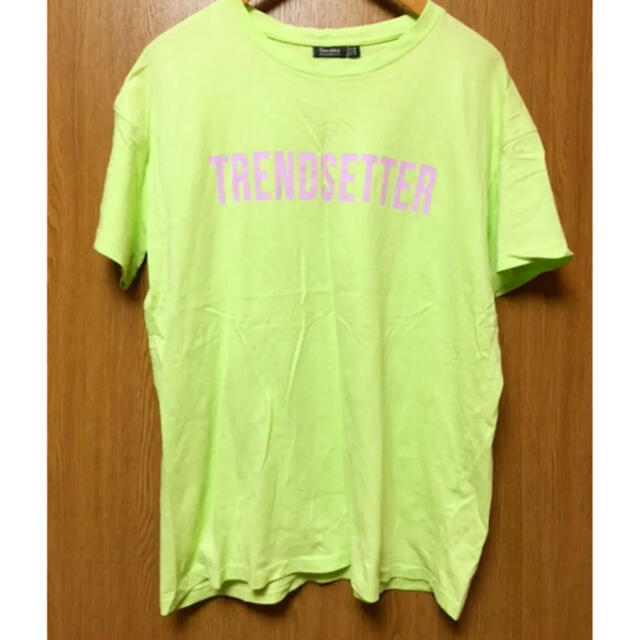 Bershka(ベルシュカ)のオーバートップス レディースのトップス(Tシャツ(半袖/袖なし))の商品写真