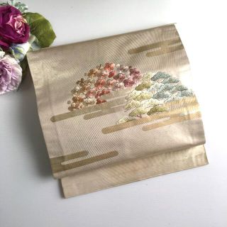 No.101［名古屋帯］桜　松　刺繍　　　　　　　　　　　　　ベージュ地ゴールド(帯)