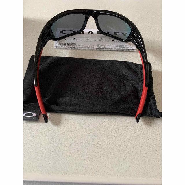 Oakley(オークリー)の【新品、未使用】オークリーバルブ メンズのファッション小物(サングラス/メガネ)の商品写真