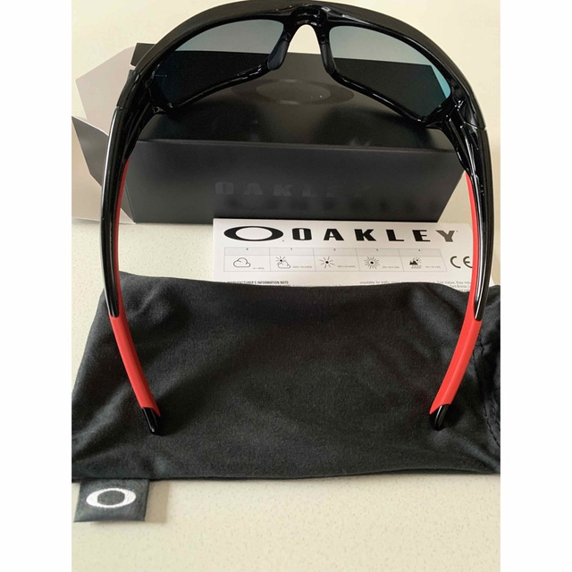 Oakley(オークリー)の【新品、未使用】オークリーバルブ メンズのファッション小物(サングラス/メガネ)の商品写真