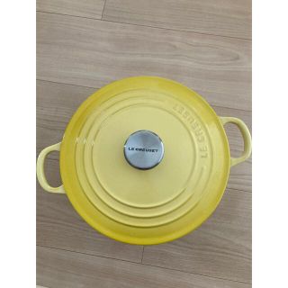 ルクルーゼ(LE CREUSET)のルクルーゼ　鍋　イエロー　22cm(鍋/フライパン)