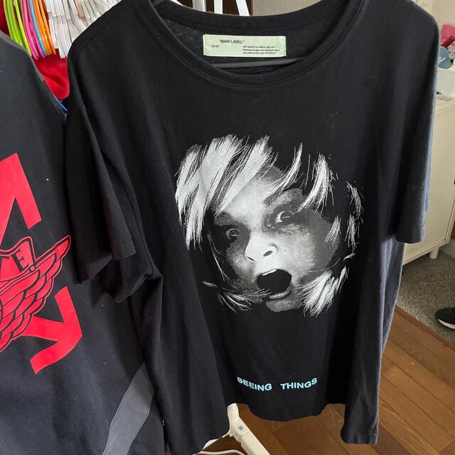 off-white screaming girl Tシャツ