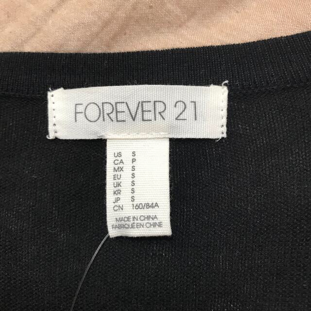 FOREVER 21(フォーエバートゥエンティーワン)のブラックカーディガン　Forever21 レディースのトップス(カーディガン)の商品写真