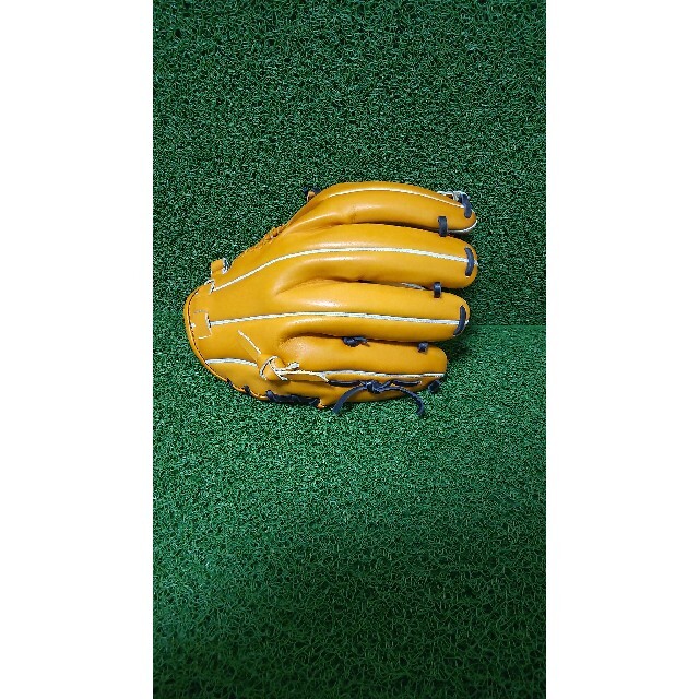 オーダーグローブ　左投げ　ファーストバック スポーツ/アウトドアの野球(グローブ)の商品写真