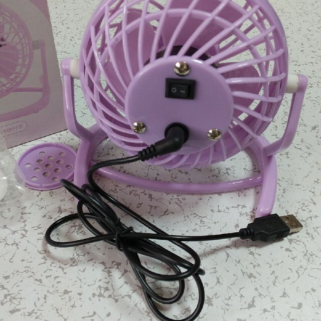 アロマ  USBファン   パープル スマホ/家電/カメラの冷暖房/空調(扇風機)の商品写真