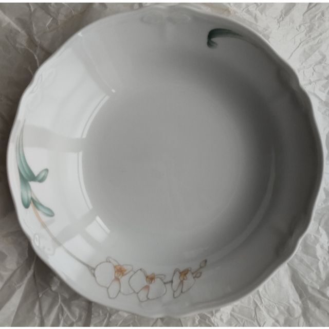 Noritake(ノリタケ)のNoritake  Bel Eclatのお皿 ２枚 （未使用） インテリア/住まい/日用品のキッチン/食器(食器)の商品写真