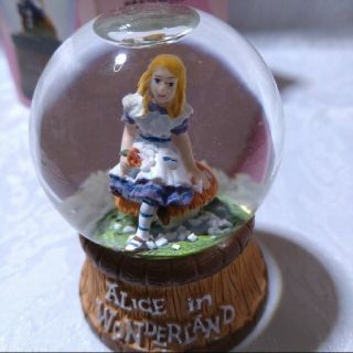 ふしぎの国のアリス スノー キャラクターグッズの通販 6点 | ふしぎの レトロゲーム 出品明日まで!早い者勝ち!ディズニー スノードーム 不思議の国のアリス キャラクターグッズ