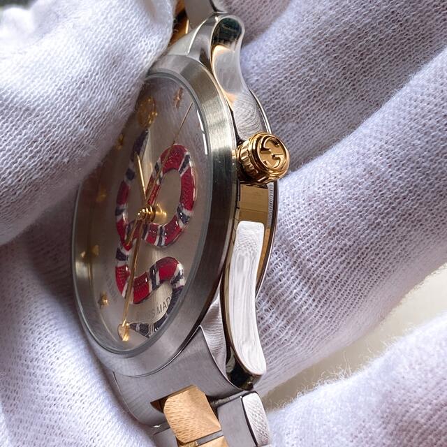 Gucci(グッチ)のグッチ　腕時計　キングスネークGタイムレス　イエローゴールドカラーコンビベルト メンズの時計(腕時計(アナログ))の商品写真