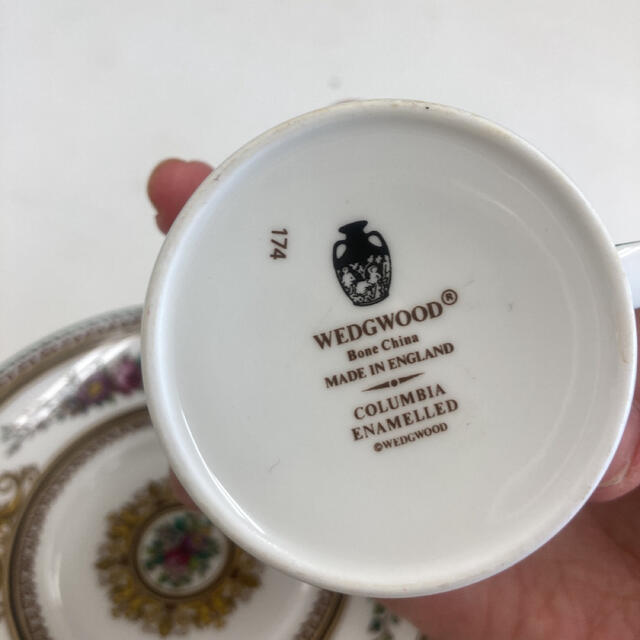 WEDGWOOD(ウェッジウッド)の美品　ウェッジウッド カップ&ソーサー インテリア/住まい/日用品のキッチン/食器(食器)の商品写真