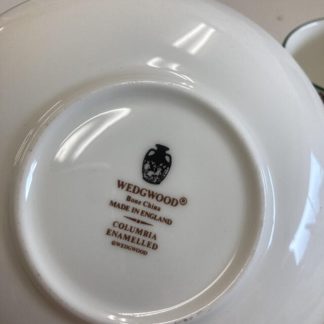 WEDGWOOD(ウェッジウッド)の美品　ウェッジウッド カップ&ソーサー インテリア/住まい/日用品のキッチン/食器(食器)の商品写真