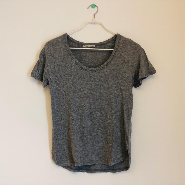 ZARA(ザラ)のZARA  ザラ Tシャツ  Sサイズ レディースのトップス(Tシャツ(半袖/袖なし))の商品写真