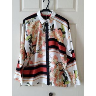 ザラ(ZARA)のZARABASIC花柄オーバーサイズシャツブラウス(シャツ/ブラウス(長袖/七分))