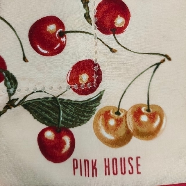 PINK HOUSE(ピンクハウス)のよしぇちゃん様専用☆ピンクハウス　ハンカチ２枚セット レディースのファッション小物(ハンカチ)の商品写真