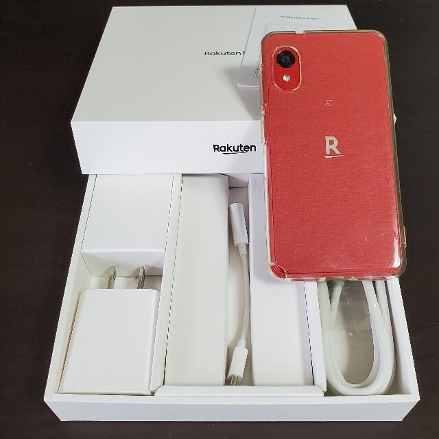 Rakuten(ラクテン)のRakuten Mini C330 RED 楽天ミニ スマホ/家電/カメラのスマートフォン/携帯電話(スマートフォン本体)の商品写真