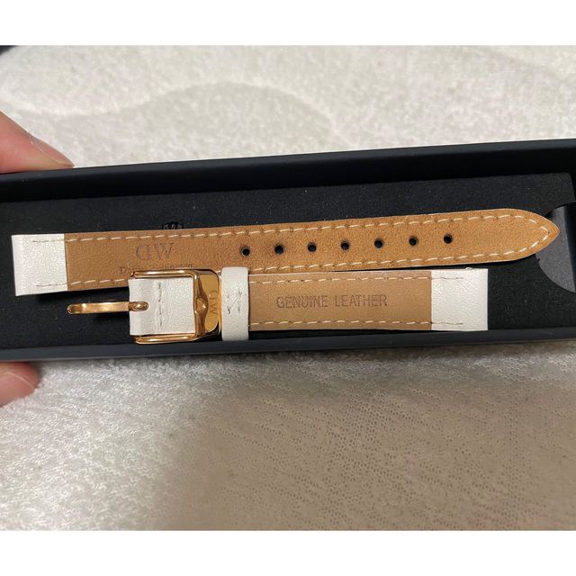 Daniel Wellington(ダニエルウェリントン)のダニエルウェリントン白ベルト レディースのファッション小物(腕時計)の商品写真