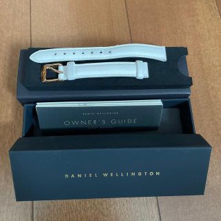 ダニエルウェリントン(Daniel Wellington)のダニエルウェリントン白ベルト(腕時計)