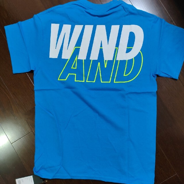 WIND AND SEA(ウィンダンシー)の新品 Mサイズ WIND AND SEA ウィンダンシー Tシャツ ライトブルー メンズのトップス(Tシャツ/カットソー(半袖/袖なし))の商品写真