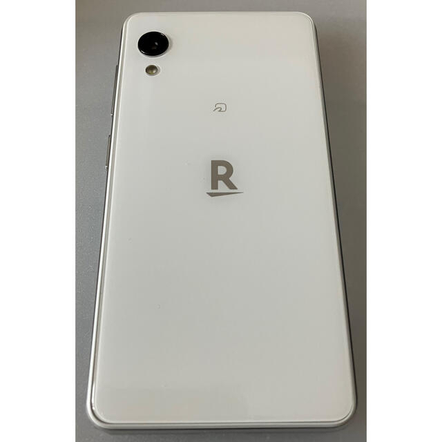 Rakuten(ラクテン)のRakuten mini white スマホ/家電/カメラのスマートフォン/携帯電話(スマートフォン本体)の商品写真