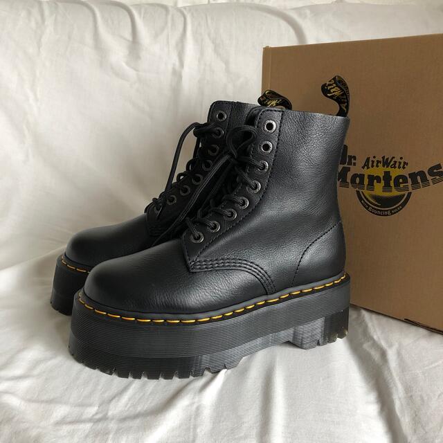 Dr.Martens  / 厚底 8ホール ブーツ PASCAL MAX