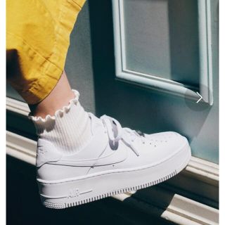 ナイキ(NIKE)の完売品【新品,未使用,タグ付】NIKE エアフォース1 セージ　low ホワイト(スニーカー)