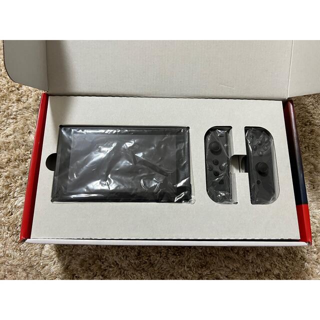 Nintendo Switch(ニンテンドースイッチ)のなな様専用Nintendo Switch 任天堂　スイッチ　グレー エンタメ/ホビーのゲームソフト/ゲーム機本体(家庭用ゲーム機本体)の商品写真