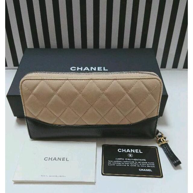 ☆ CHANEL ☆  ガブリエル　ドゥシャネル　ラウンド長財布