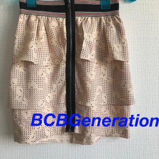 ビーシービージェネレーション(BCBGeneration)のBCBGeneration ピンクフリルシフォンスカート(ひざ丈スカート)