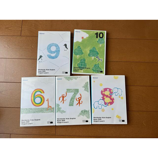 Benesse(ベネッセ)の再値下げ！　ワールドワイドキッズ　DVD &CD &本教材セット エンタメ/ホビーのDVD/ブルーレイ(キッズ/ファミリー)の商品写真