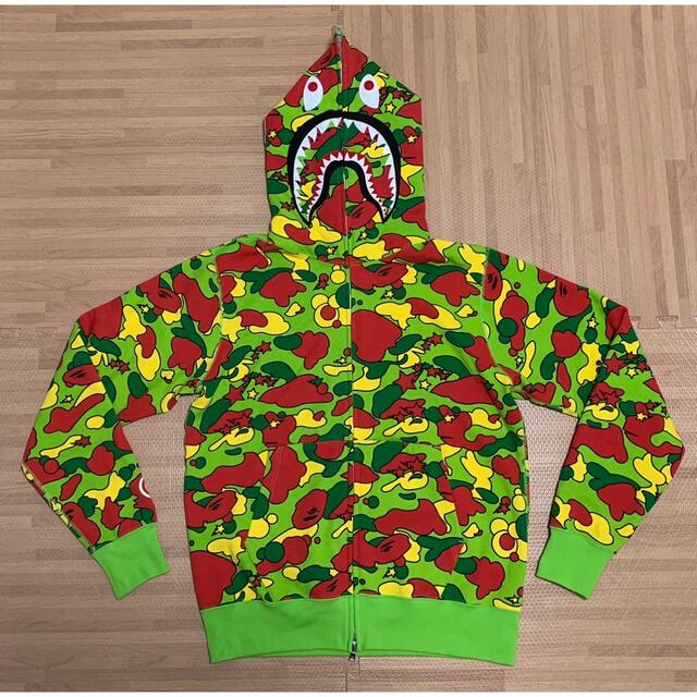 APE BAPE KAWS 渋谷　SHARK HOODIE シャークパーカー　L