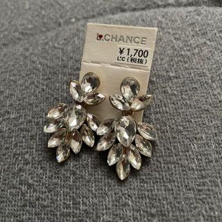 エルチャンス(L.CHANCE)の新品！キラキラビジューピアス、パールピアス(ピアス)