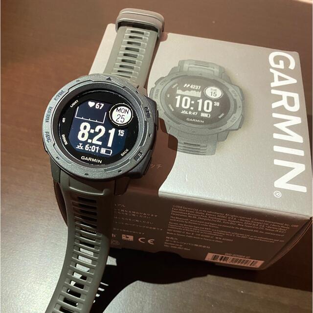 GARMIN(ガーミン)のGarmin Instinct graphite スポーツ/アウトドアのトレーニング/エクササイズ(トレーニング用品)の商品写真